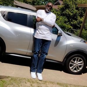 Meet your Posher, Lawrence